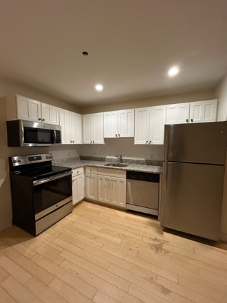 1 - Available Now! Gorgeous 1 bed/1 bath, Pets Friendly, No Fee! Apartments