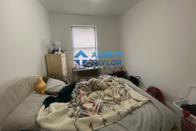 Bedroom #1 - 4 BHK with laundry & Utilities