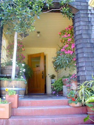 Entry - Room Available in historic Berkeley house