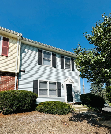  - 3 Bedroom, 2.5 Townhouse