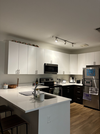 Kitchen - Landmark Apartments 4x2 layout (PRIVATE BATHROOM + multiple rooms available)