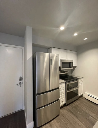 kitchen - University Townhomes