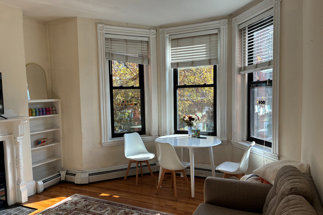 Living room - 17 Symphony Rd Apartments