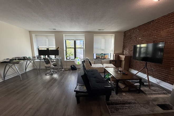 1 - SEPT 2026〡SPACIOUS Studio〡AC〡DW〡No Fee〡Fantastic Location Apartments