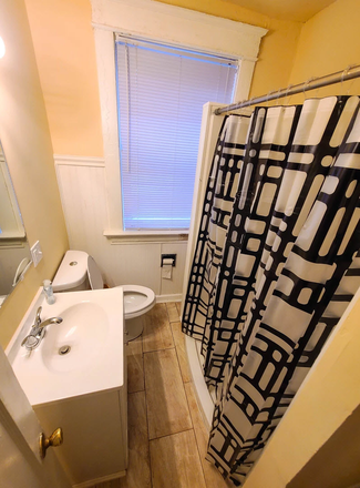 Bathroom - 6011 Waterman #1 Apartments