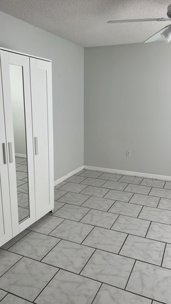 room downstair - Rooms For $725 House