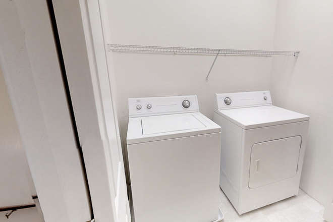 PRIVATE full laundry IN UNIT - Luxury HUGE 2, 3 or 4 bed  4 ba house