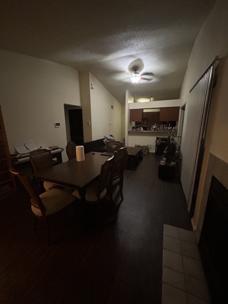 living room - MAA North Highlands