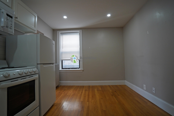 1 - AVAIL NOW! Sweet Allston 2 room Studio, H/HW inc. Cat ok. Easy MBTA! Apartments