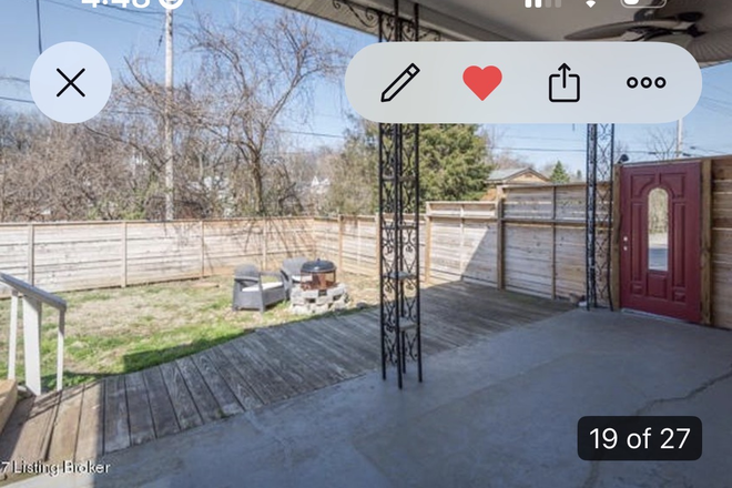 Fenced back yard - Whippoorwill rd by zoo/joe Creason park House