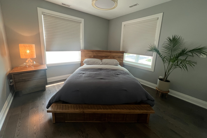 Second Bedroom - Executive Apartment for Rent