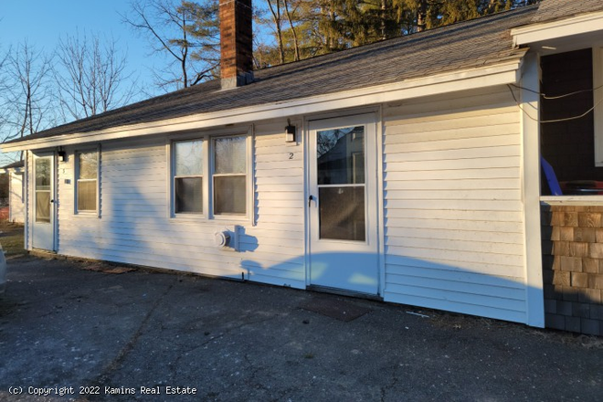 Exterior Front - 1010 N. Pleasant Street, Apt. #2