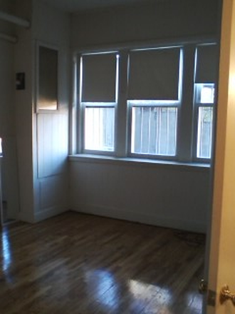 Hub Realty - Allston, large studio, in great building, close to Griggs T stop Green line