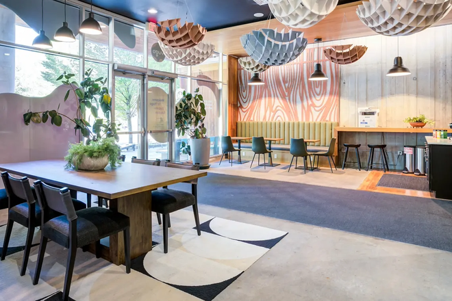foyer social area - Skybox Apartments/Popular location