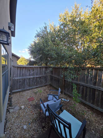 PATIO - Spring 2026 Sublease Available – Sierra Condos