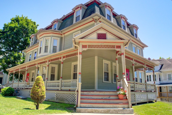 324 Valley - 4 Bedroom Apartment For Rent