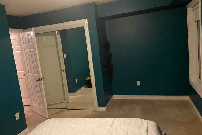 Bedroom - Rare Furnished 8 Months Long-Term Lease Near UofT Scarborough & Downtown - Public Transit Friendly