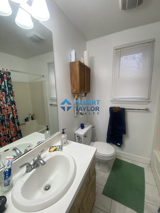 Bathroom #2 - Fairly Priced 4 Bed 2 Bath in Jamaica Plain!!