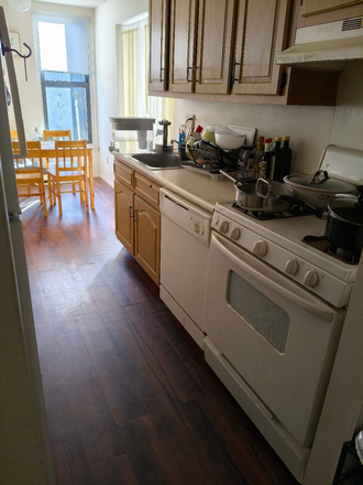 Kitchen - Female Roommate Wanted – UMass Amherst Apartments