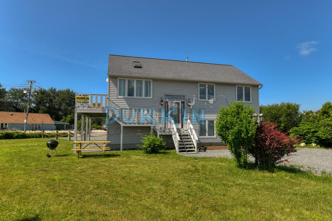 exterior - Bright 6 Bedroom Home with Smart Flat Screen TV's