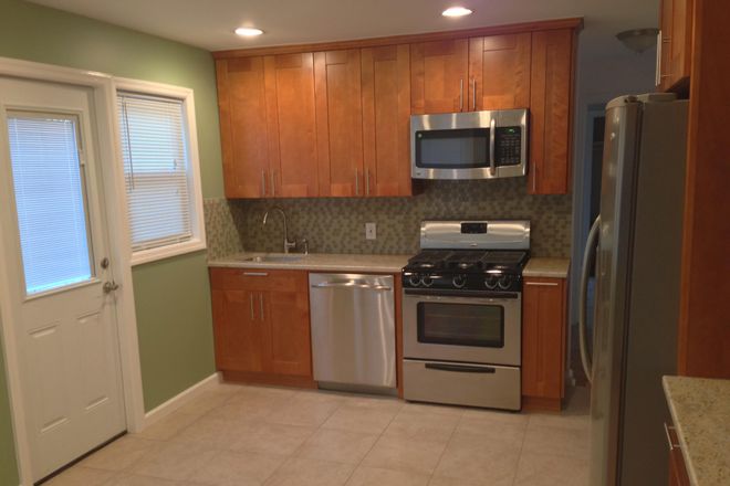 Photo - Magnificent House, Brand New Kitchen,Walk to Bar