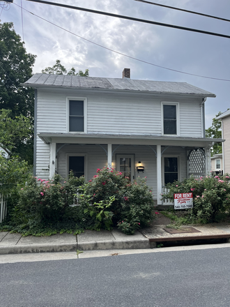 front - Large downtown home available for the 2025/2026 school year!  Rent by the room!