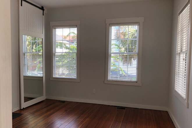 Bedroom - 1 Bed/1 Bath Apt with private driveway for parking (with gate) and yard