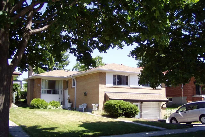 Front view of the house in a quiet Community - Whole Bright Bungalow Main Floor House Unit with Bright Spacious 3 BR 2Bath for a small family