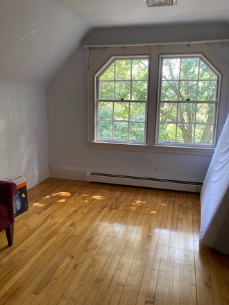 Bedroom 1 - 2 Bedroom Suite in beautiful Brookline home walking distance to HMS and Harvard Sq