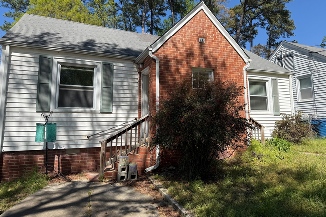 Outside Street View - 1 BR Apartment near Duke East Campus available July 2026 – August 2027