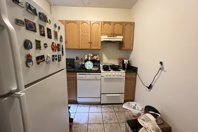 2 - SEPT 2025: Fenway, 1 Bed Split, NO FEE Apartments