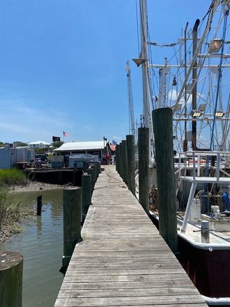 Shem Creek Docks - Rivers Bend Condos / 10 minutes to campus