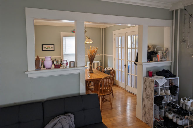 LR into DR - 4BR/3BA UPDATED SF HOME    AVAIL. JUNE 1   DAYTON & CRETIN