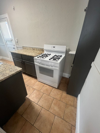 Photo - Traymore Apartments