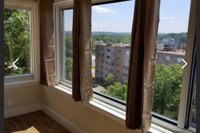 Outside view - Apartment on South Campus