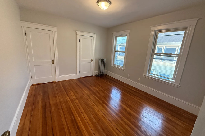 . - Boston Ave Medford 4 bed apartment available Septmeber 2026!