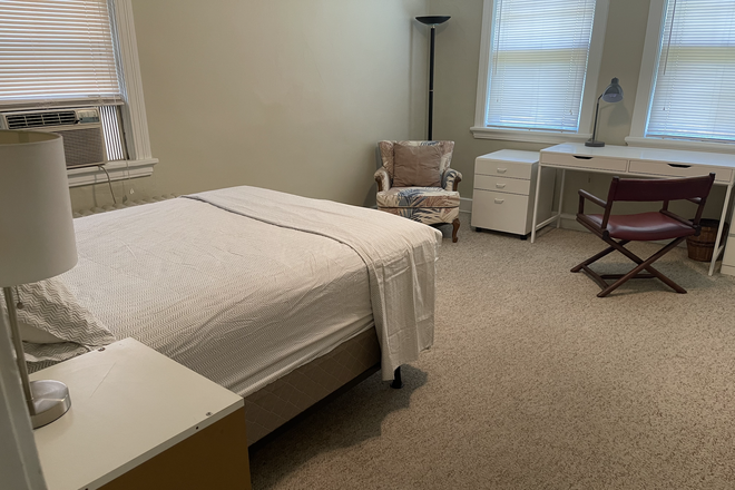 Floor 1 bedroom 1  12x16 - Sq Hill 4 bedroom 2 bath house