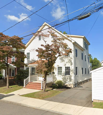 front of house - Suite in 4Br/3Ba home-Humbert St-Princeton