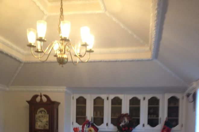 There are large bedrooms available with full bath - Beautiful 4bdrm house in quiet neighborhood 3min Walk 2 bus UT-Dallas -  $750/month free amenities