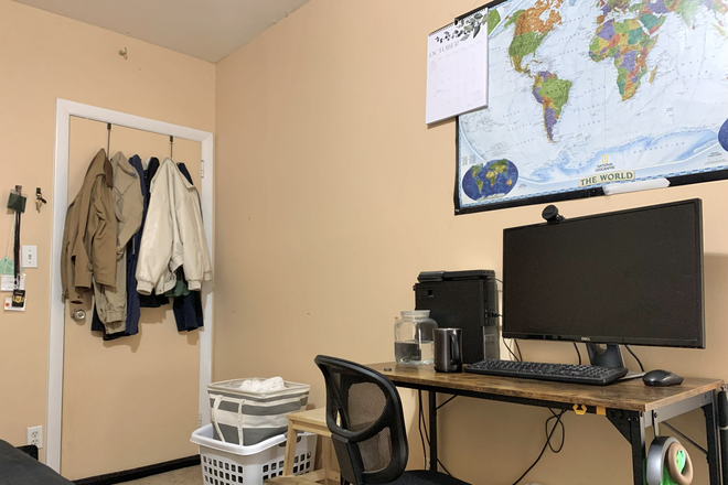 The bedroom for rent - Safe Queit Neighborhd, 15-min-walk to BC, Central AC, Parking Spot, 2 Roommates Apartments