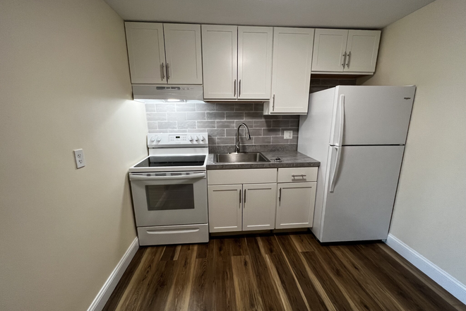 visit hubrealtyproperties.com - Spacious studio with new kitchen, close to the Blue line T stop Apartments