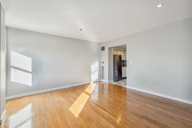 . - Bright and sunny 2 bedroom/2 bathroom apartment with direct views of Fenway Park