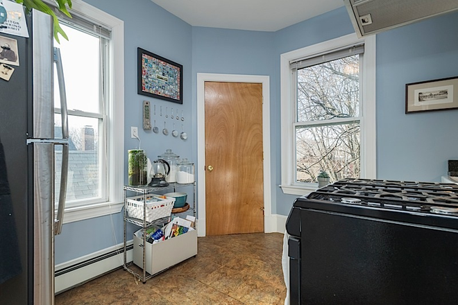Call NOW for showings! 617-236-8550 - COLUMBIA ST - *NO FEE* INMAN SQ 2BR/1BA AVAIL *9/1/2026* W/ LNDRY IN BLDNG, EQUAL BDRMS, EIK, DW! Apartments