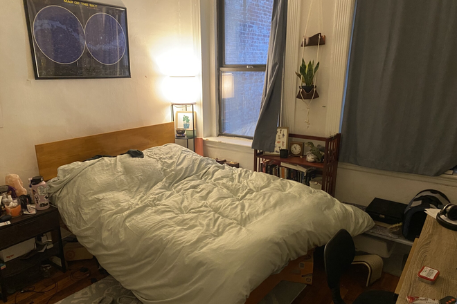 Bedroom - Comm Ave 3 bed Allston Apartments