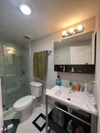 Bathroom - Temple Villas- 1505 N 17th St Unit 1A Apartments