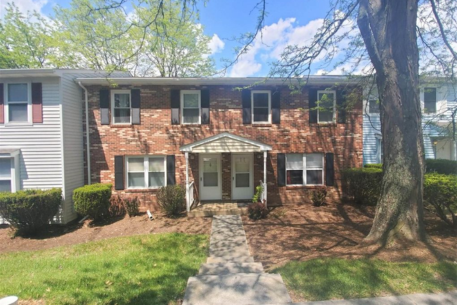 Front of unit (on left) - ALL 4 bedrooms are currently available