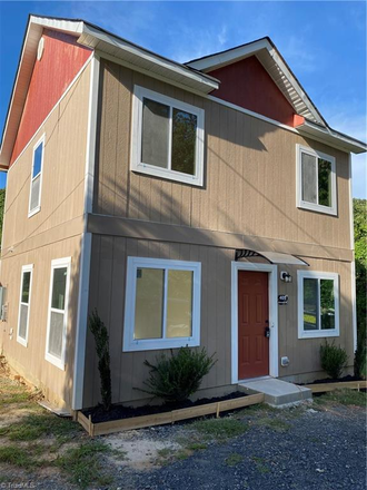 Exterior - New construction, each of the 3 bedrooms has its own bath House