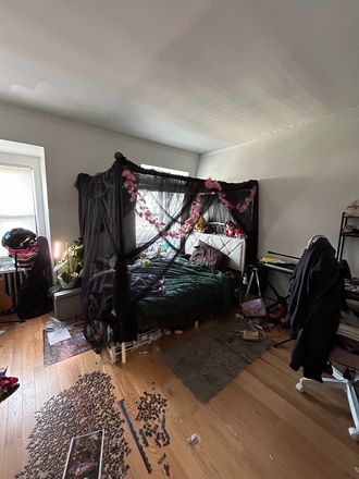 Bedroom - 3 Bed Available 9/1/26!! *CONTACT NOAH 603-470-8181 Apartments