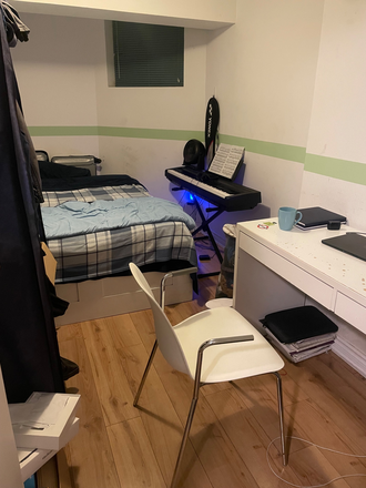 Bedroom - Private Fully Furnished Room in 4B1B suite. $975.75 rent (utilities included). 1 min from UTSG