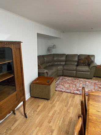 living/dining room - Renovated & furnished basement suite, 1200 sf, large rooms, short walk to yonge/finch subway. House